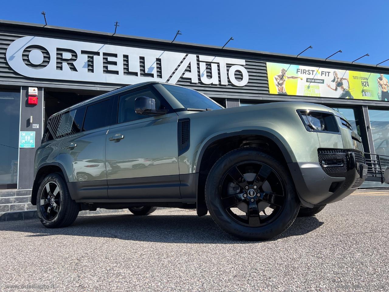 LAND ROVER Defender 110 3.0D I6 250 CV AWD Auto SE