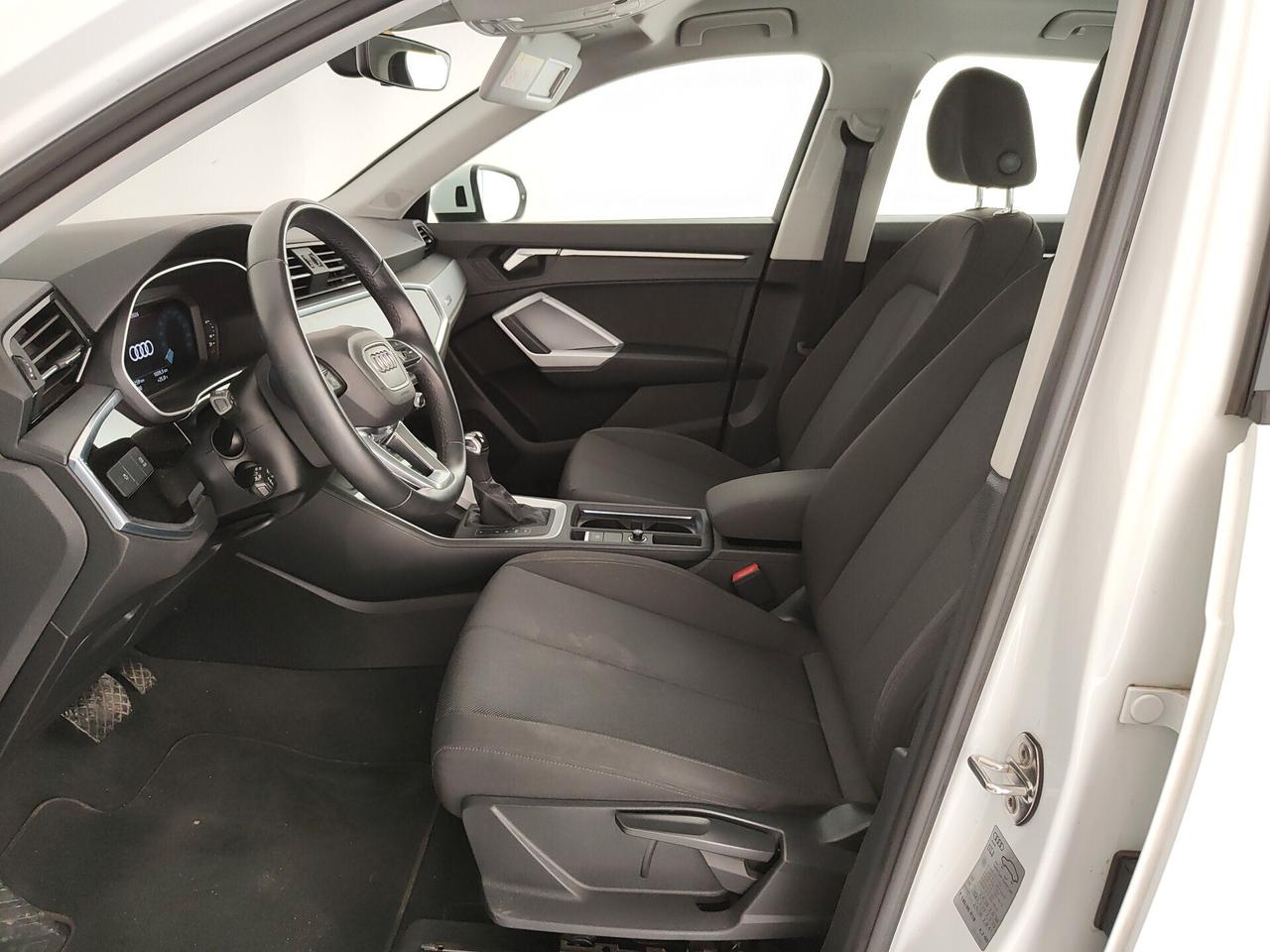 Audi Q3 35 TDI S tronic Business