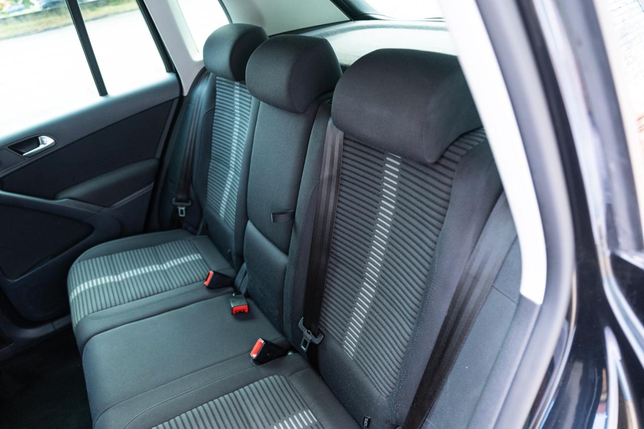 Volkswagen Tiguan 2.0 TDI DPF 4MOTION DSG Sport & Style