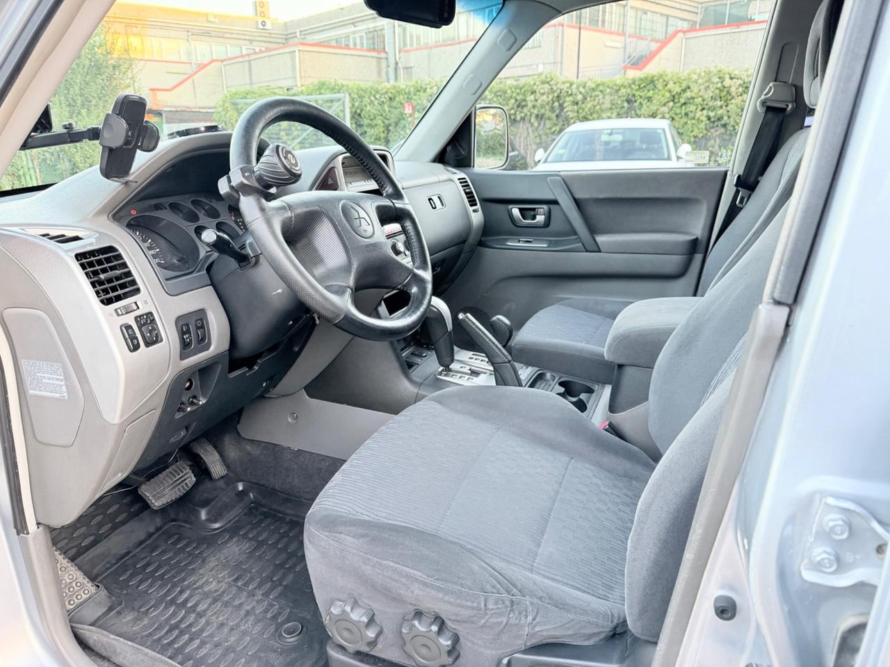 Mitsubishi Pajero 3.2 Diesel 160cv 4X4 7 posti 2007 automatico
