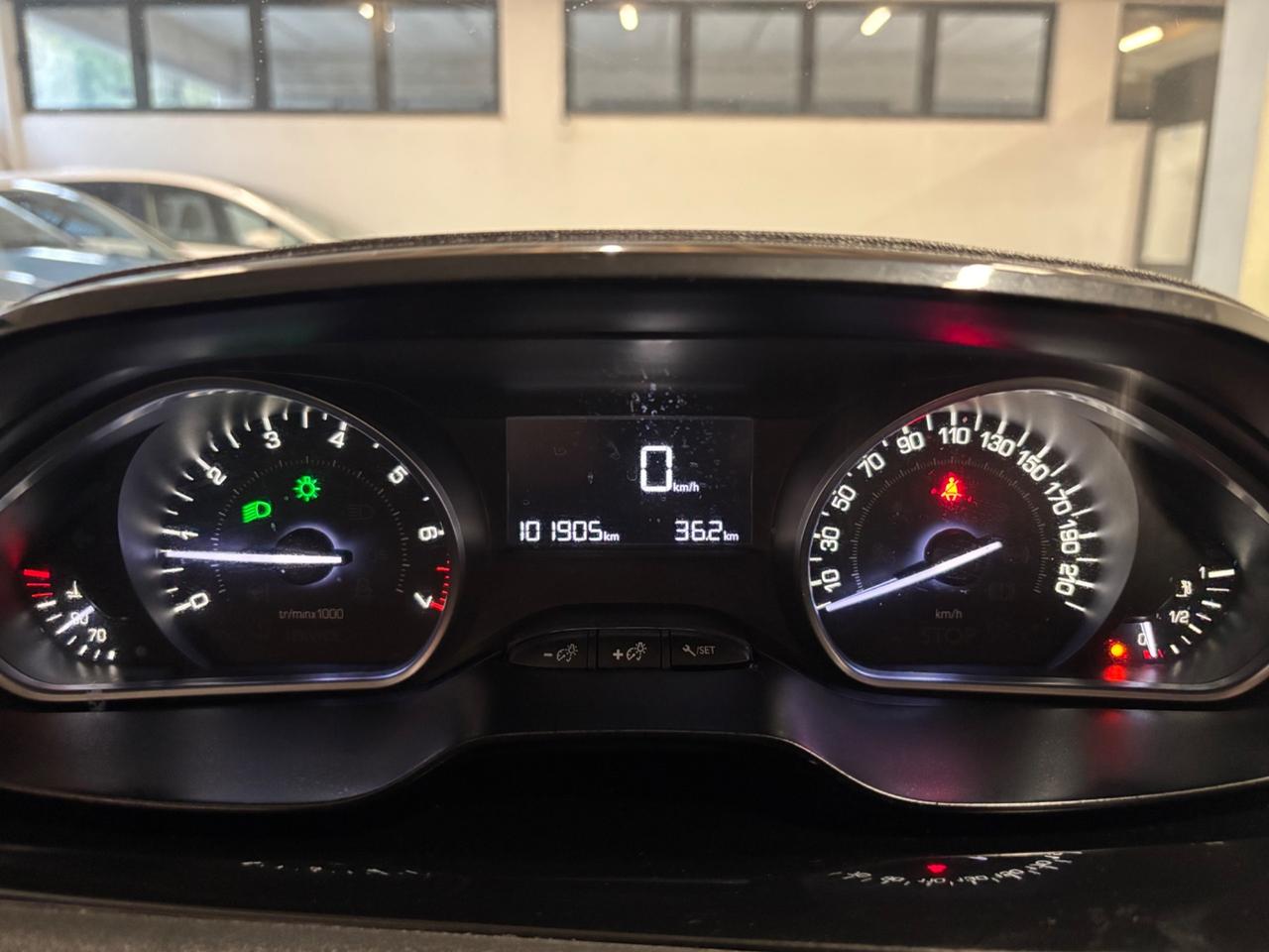 Peugeot 208 1.2 BENZINA Active OK NEOPATENTATI