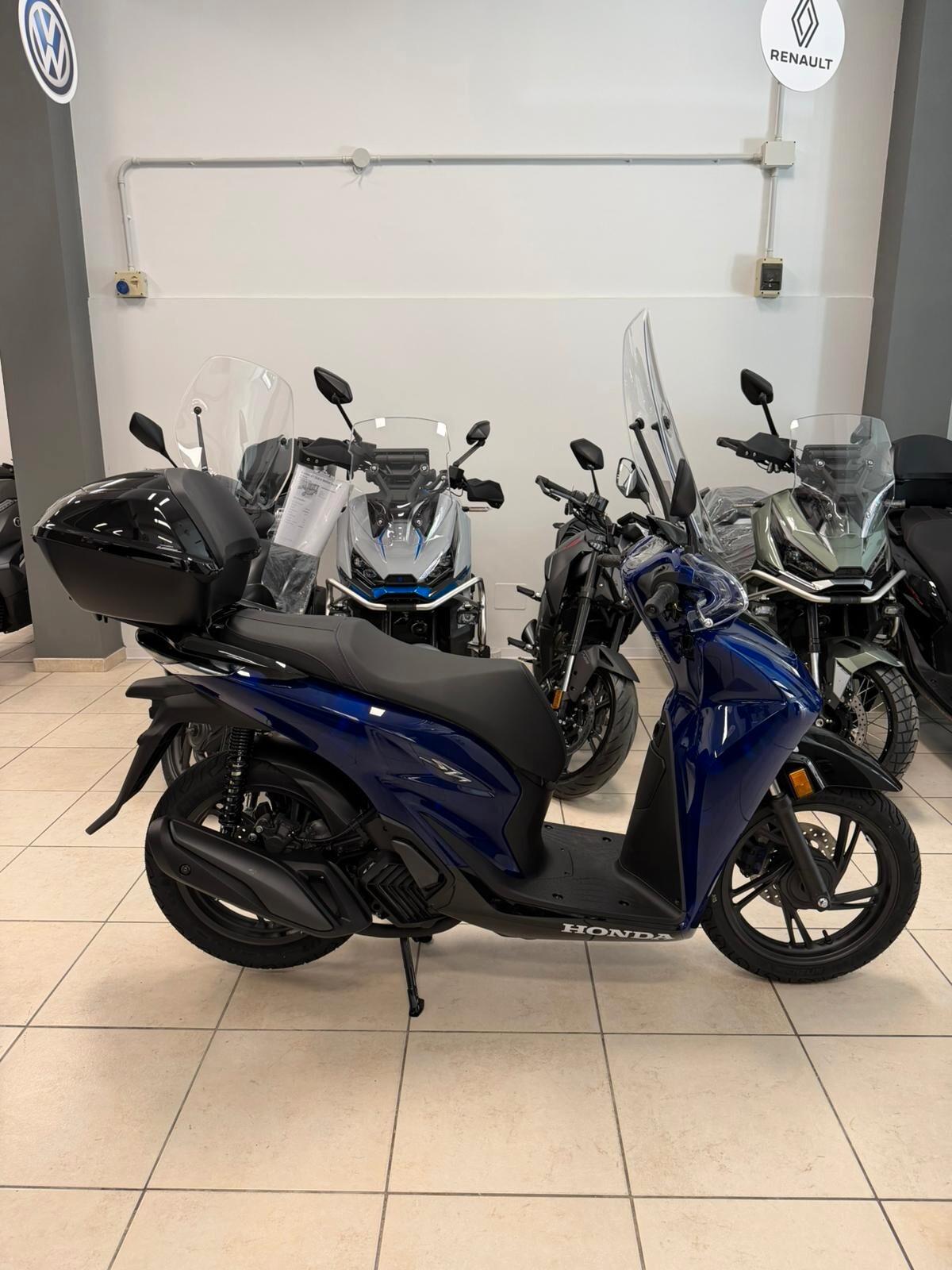 Honda SH 125 sport 60 euro al mese