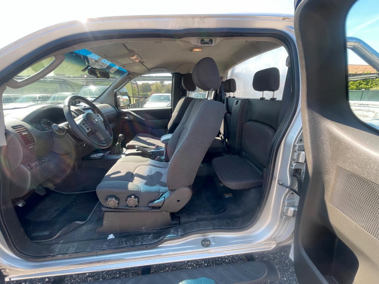 Nissan Navara 2.5 dCi 2 porte King Cab SE