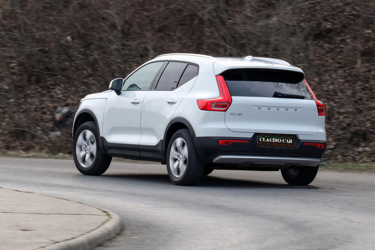 Volvo XC40 D3 Geartronic Momentum Pro