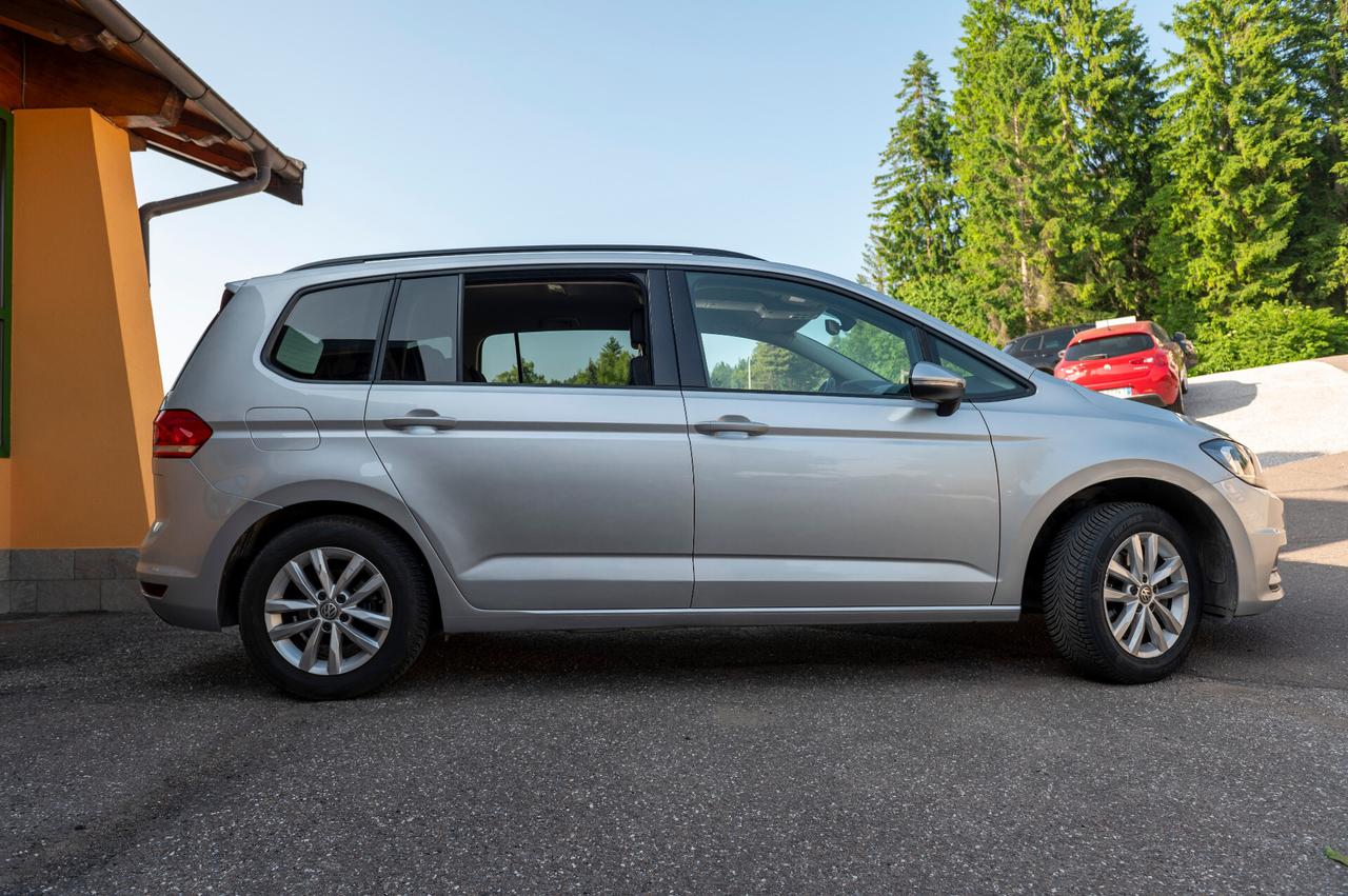 Volkswagen Touran 2.0TDI 7 POSTI