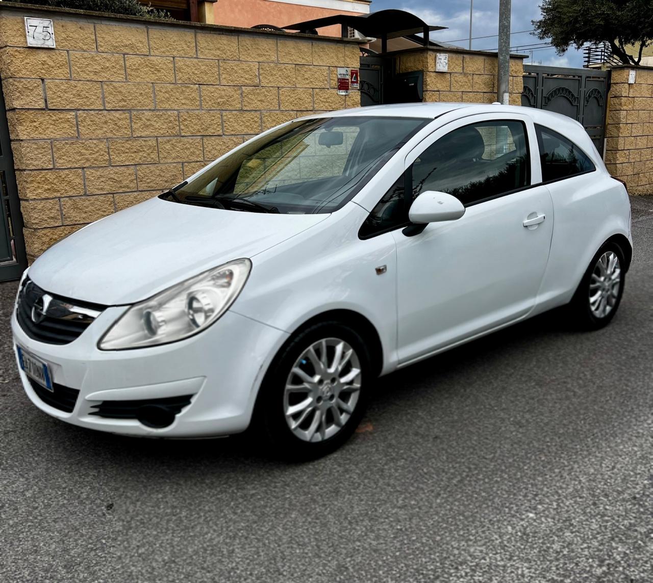 Opel Corsa 1.2 GPL-BENZINA