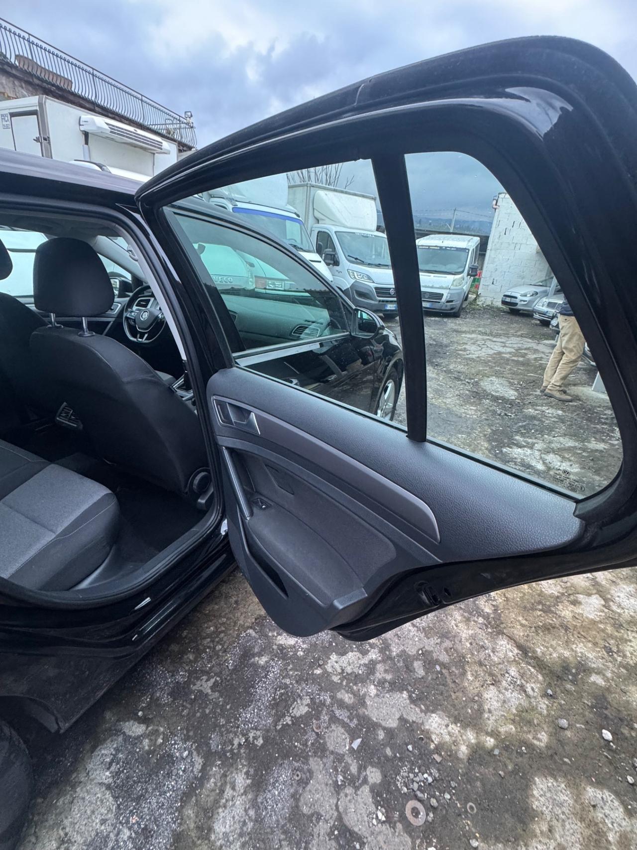 Volkswagen Golf 1.6 TDI 5p. Highline BlueMotion Technology