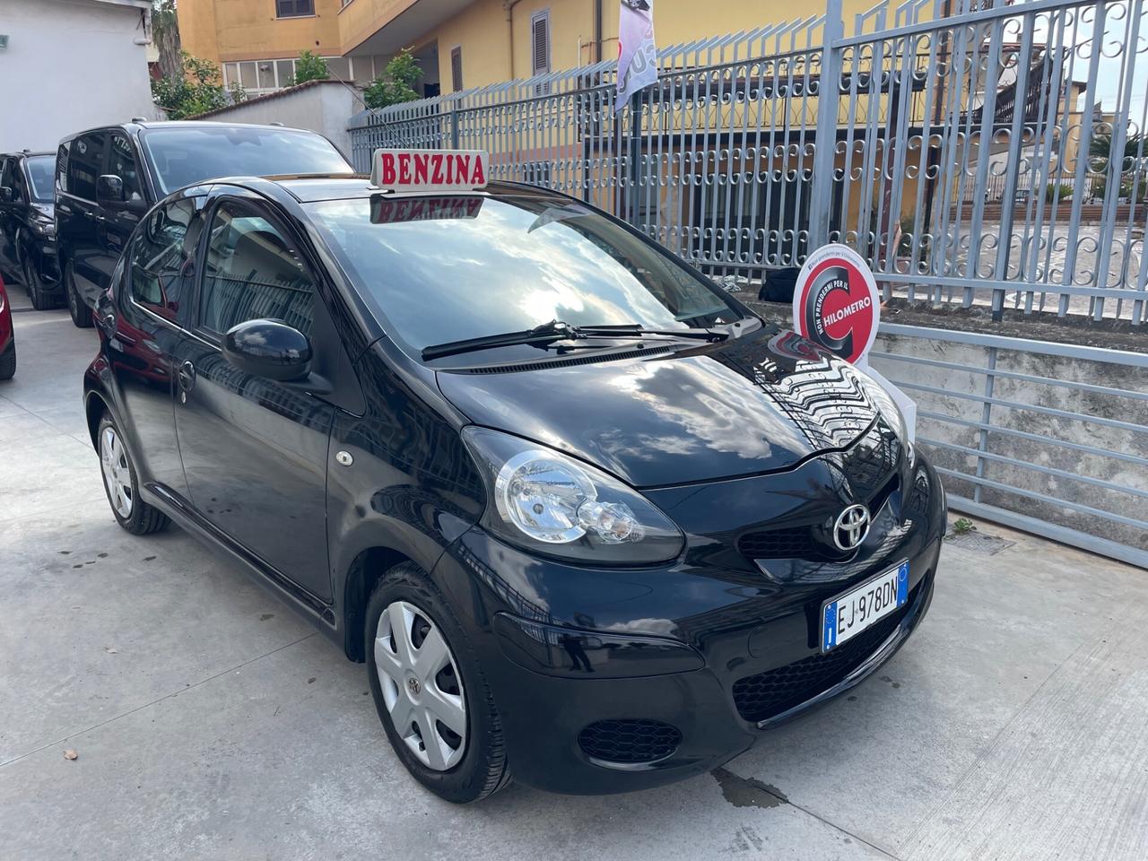 Toyota Aygo 1.0 12V VVT-i 5 porte Sol Connect
