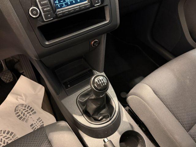 VOLKSWAGEN Touran 1.6 TDI Trendline Radio Clima
