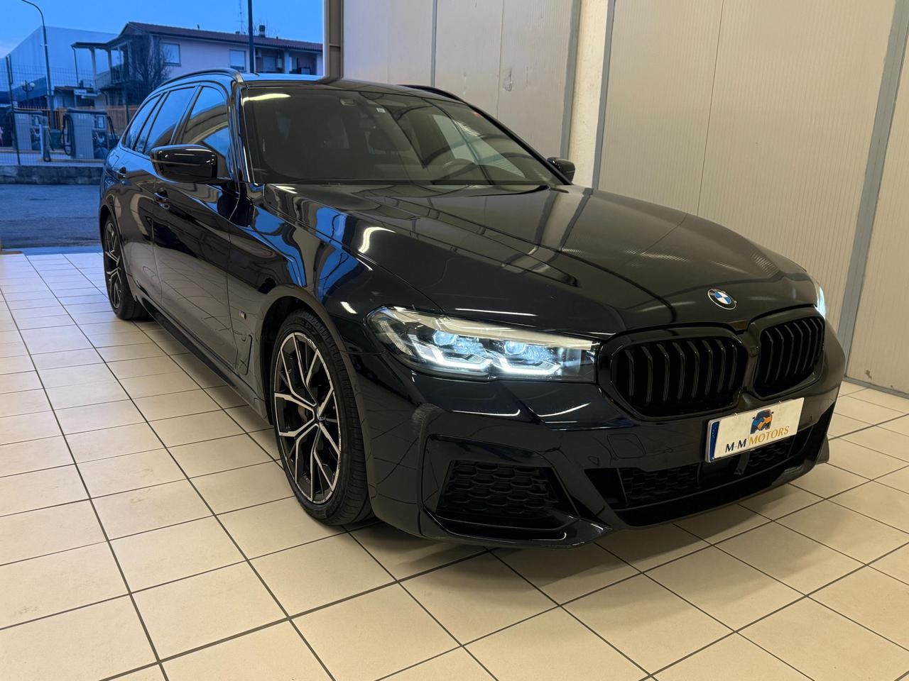 BMW Serie 5 Touring 530d Touring mhev 48V xdrive Luxury auto