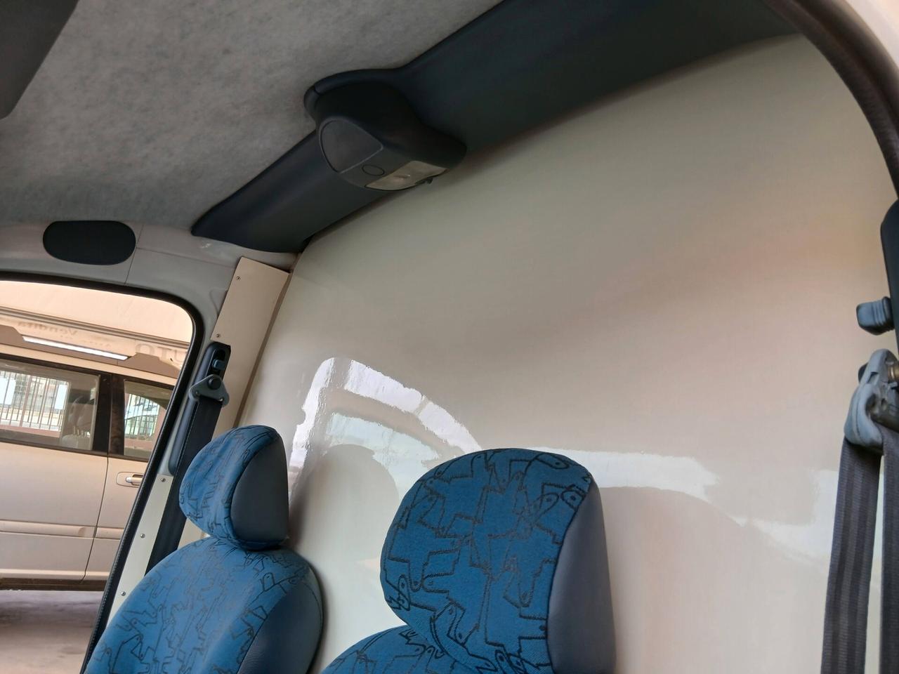 Renault Kangoo 1.2b furgone solo km 77000