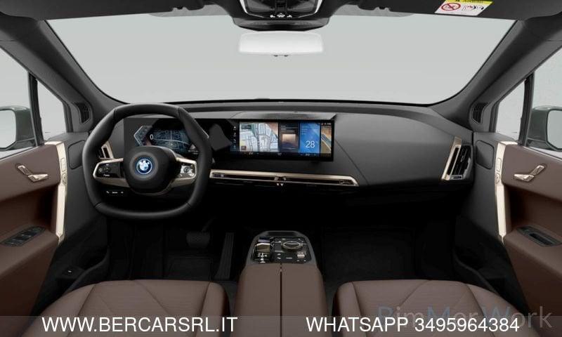 BMW iX iX xDrive40 Pacchetto Sportivo