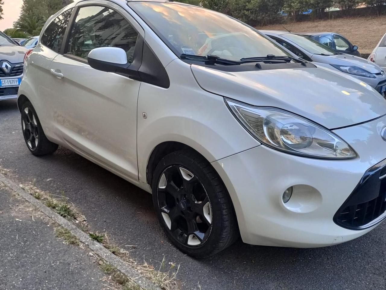 Ford Ka 1.2 8V 69 CV Black&White Edition