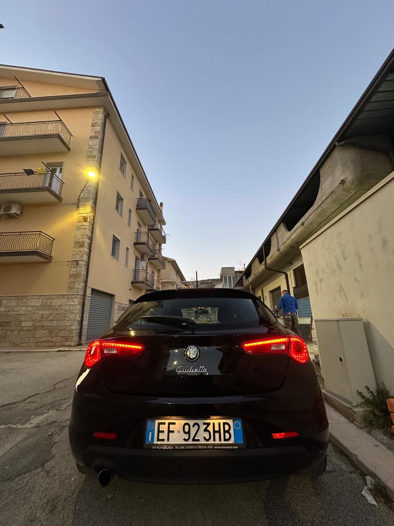 Alfa Romeo Giulietta 1.6 JTDm-2 105 CV Distinctive