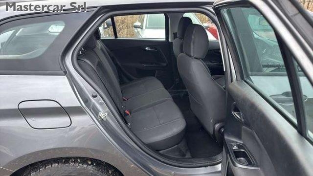 FIAT Tipo NEOPTATENTATI SW 1.0 t3 100cv TG : GP937FW