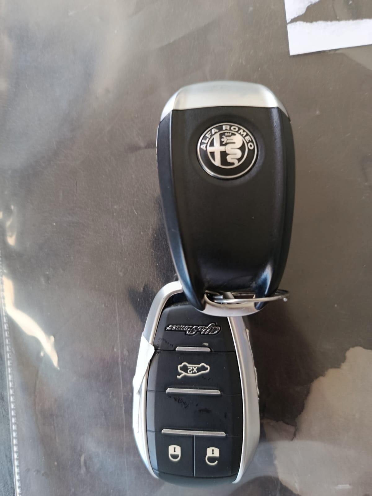 Alfa Romeo Giulia 2.2 160 CV Veloce-2024