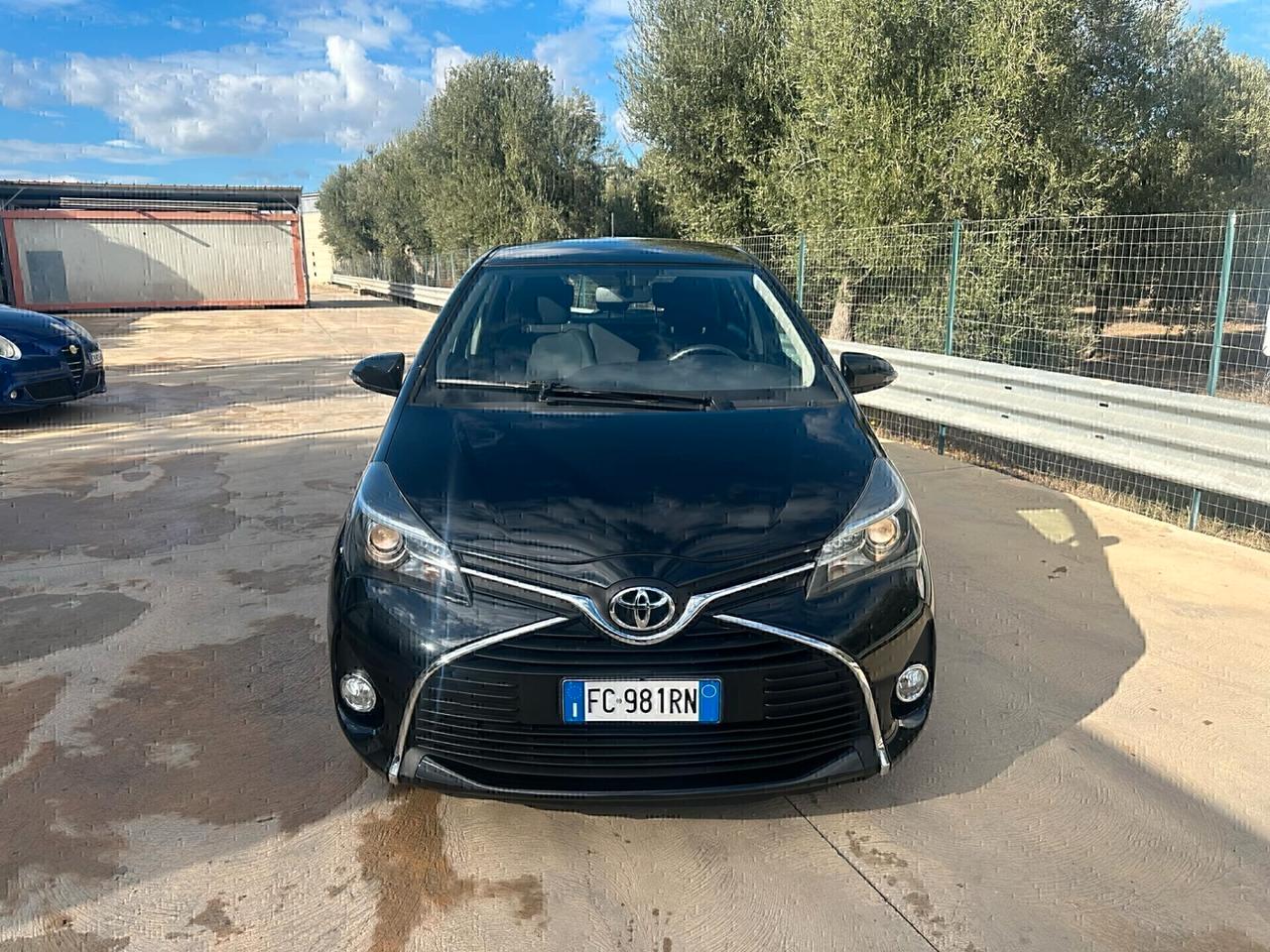 Toyota Yaris 1.4DIESEL Active 111.000KM TAGLIAND 2016