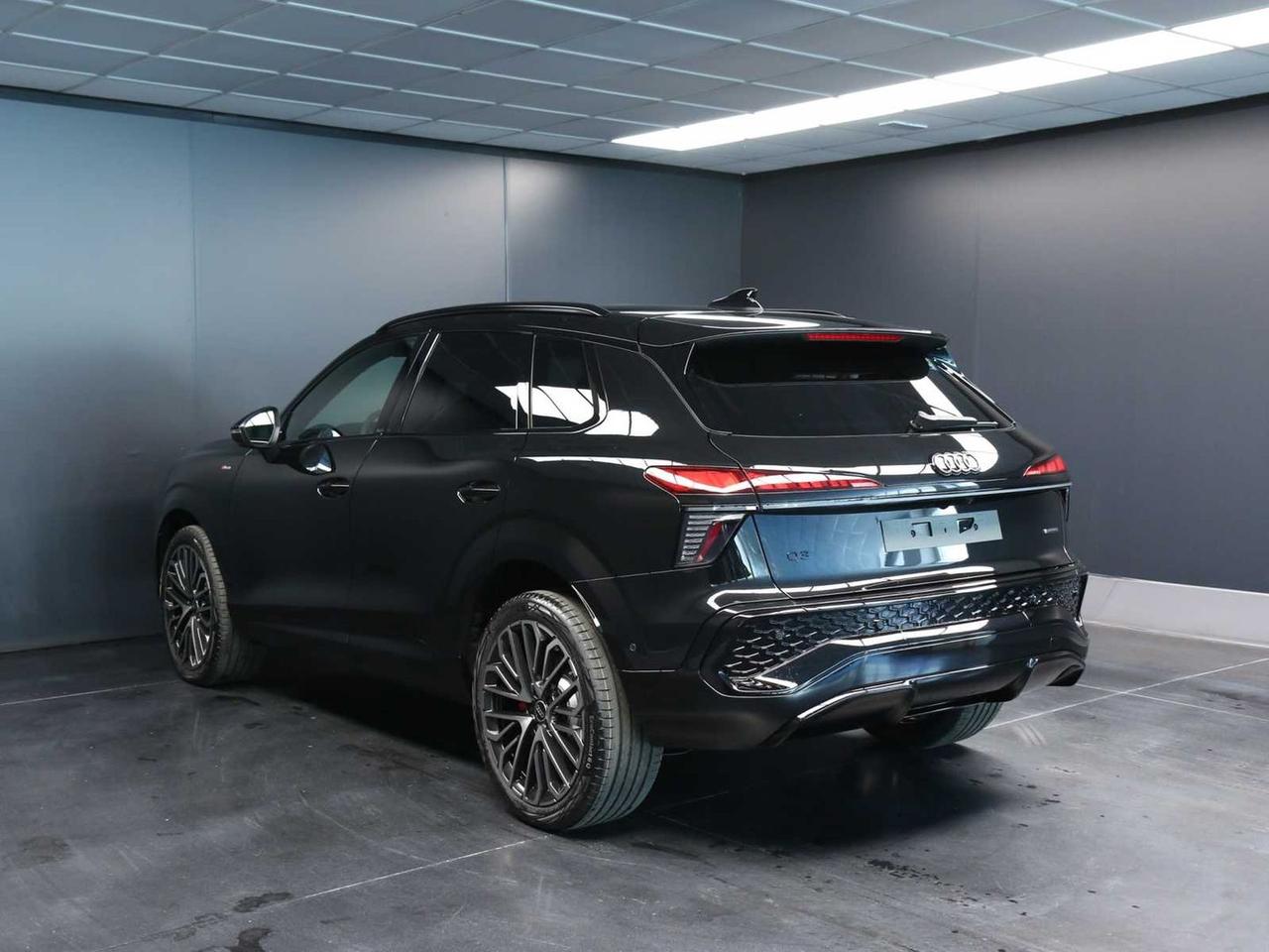 Audi Q3 20.tfsi s line edition #50385