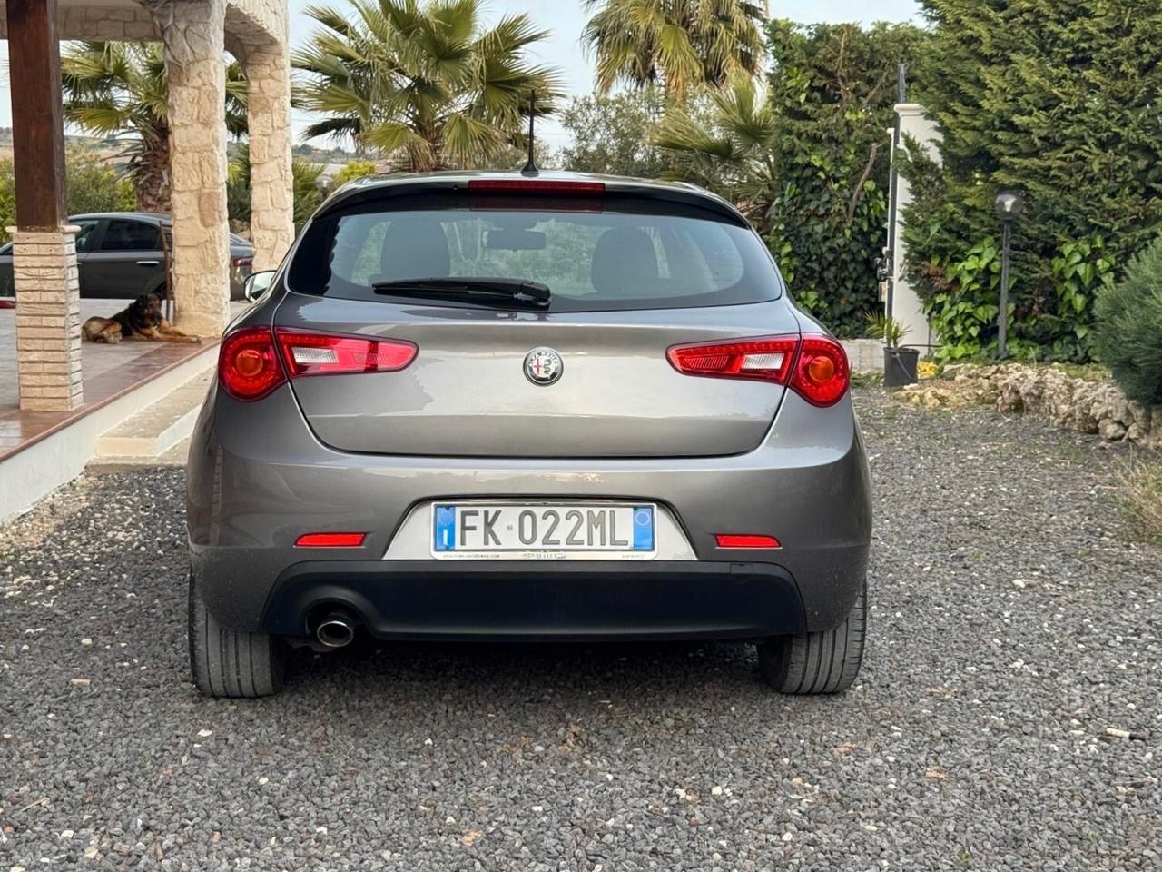 Alfa Romeo Giulietta 1.6 120 CV Super 2017 155KM