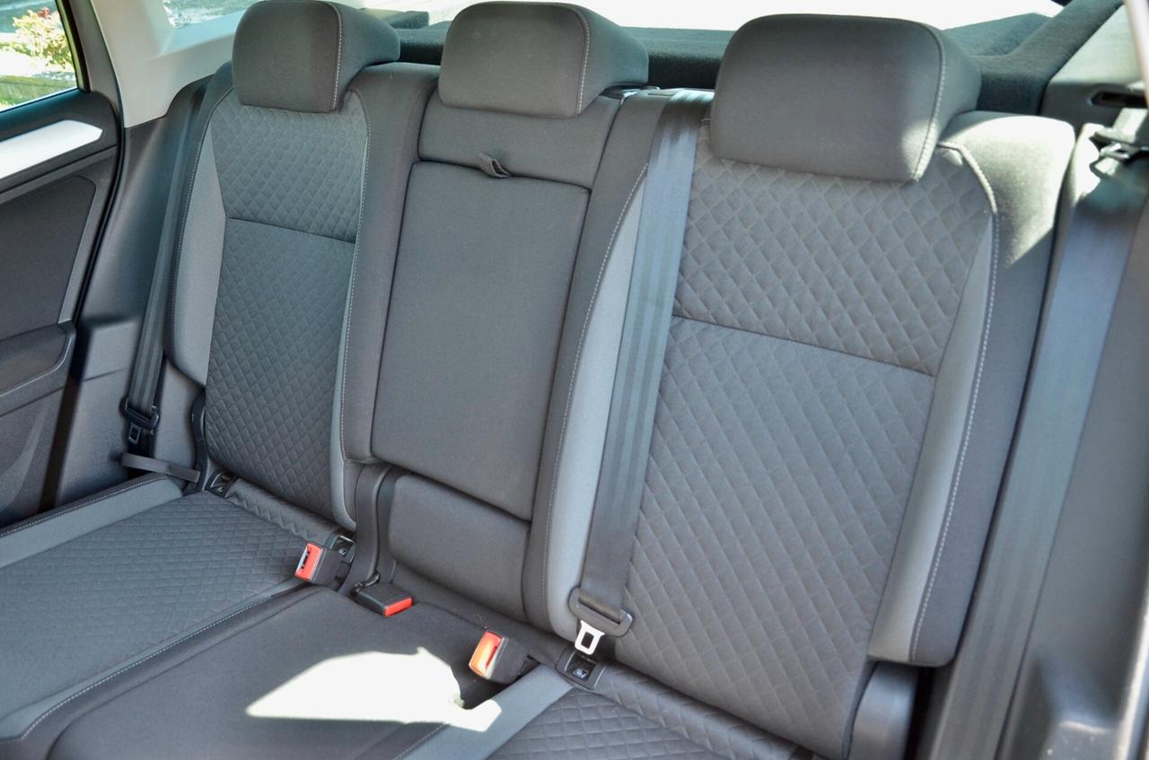 VOLKSWAGEN TIGUAN 2.0 TDI ADVANCED R-LINE 150cv DSG, UFF ITALIANA, EURO 6D, FARI LED, APPLE ANDROID, PERMUTE
