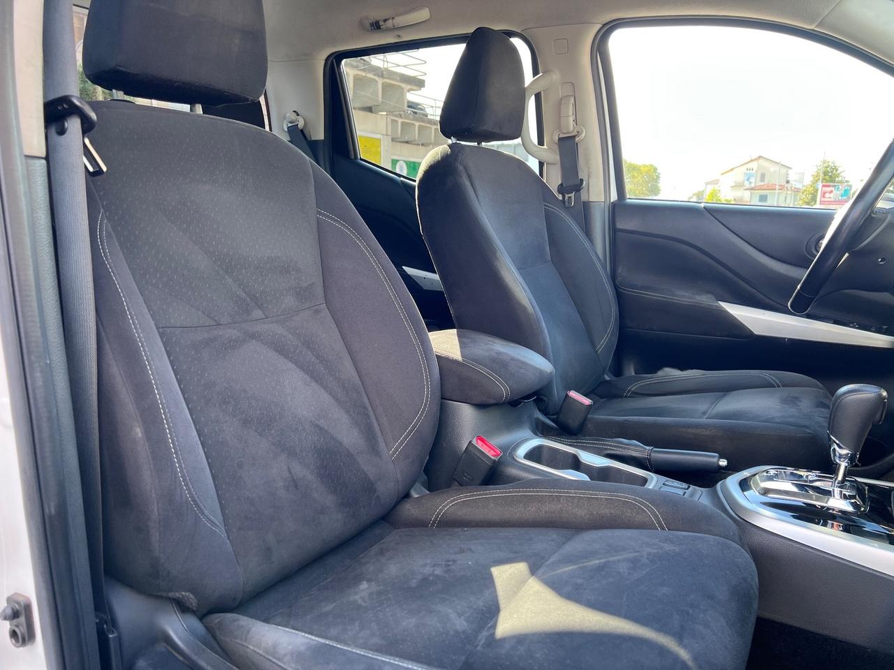 Nissan Navara 2.3 dCi 190 CV 7AT 4WD Double Cab N-Connecta