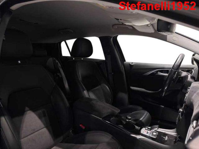 INFINITI Q30 - 1.5d Premium City Black 109cv dct
