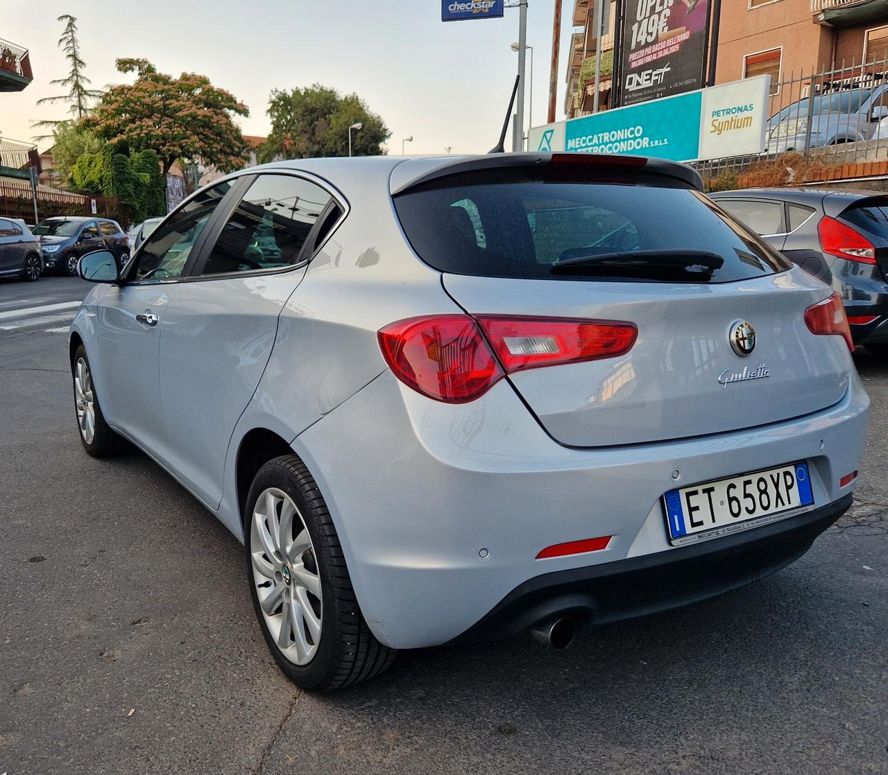 Alfa Romeo Giulietta 1.6 JTDm-2 105 CV Distinctive