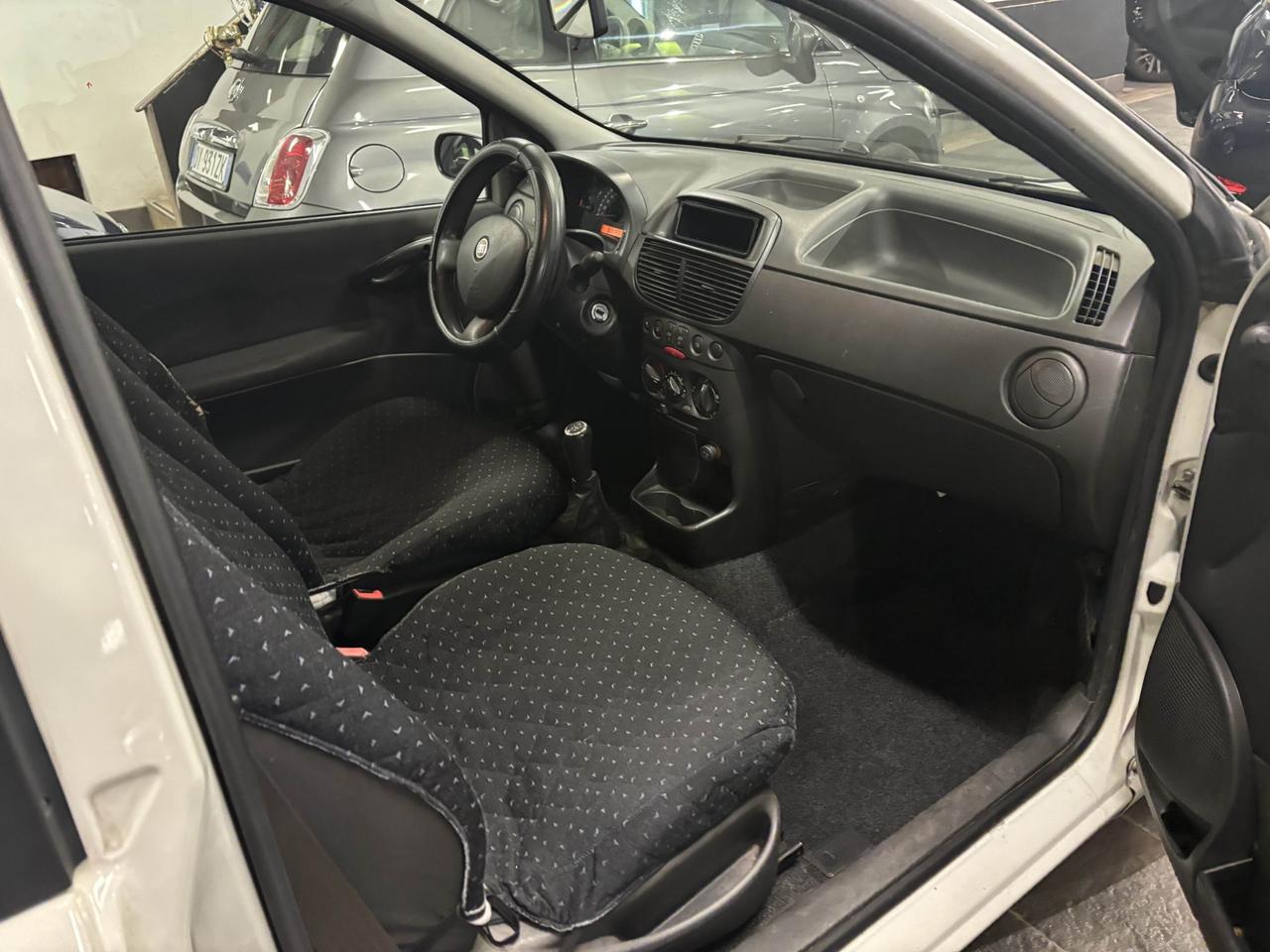 FIAT PUNTO 1.3 Multijet AUTOCARRO