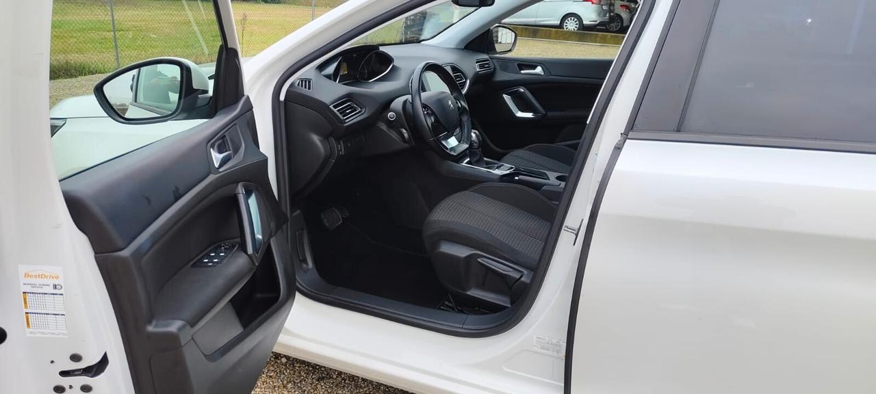 Peugeot 308 BlueHDi 120 S&S EAT6 GT Line