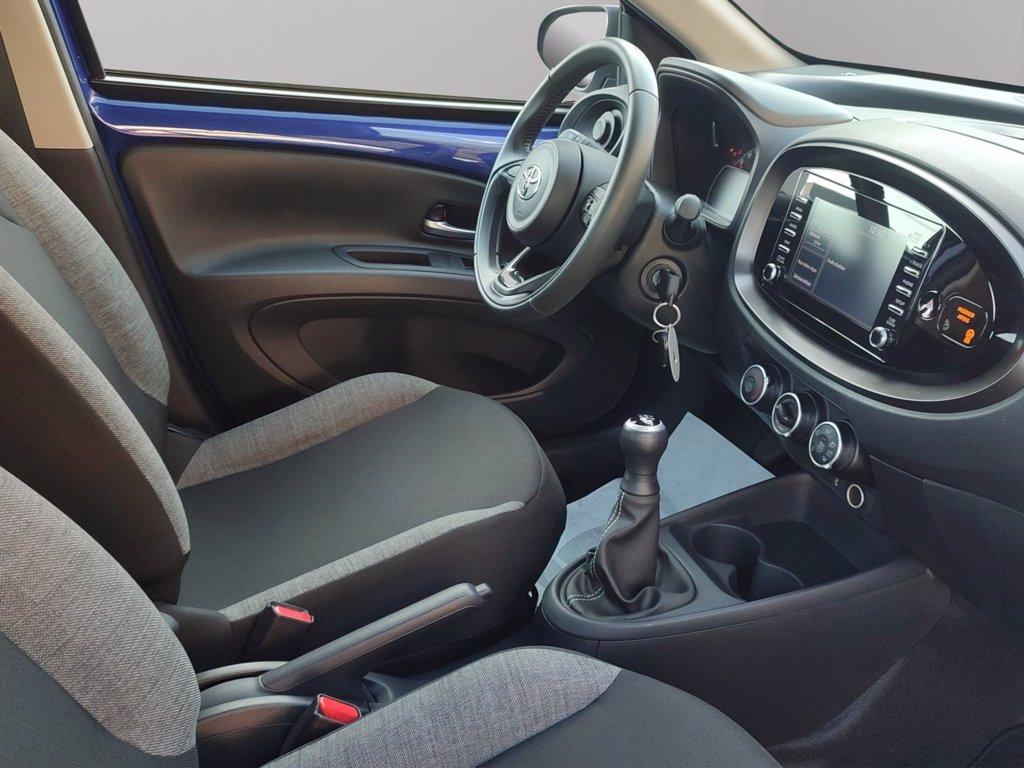 TOYOTA Aygo x 1.0 active 72cv del 2023