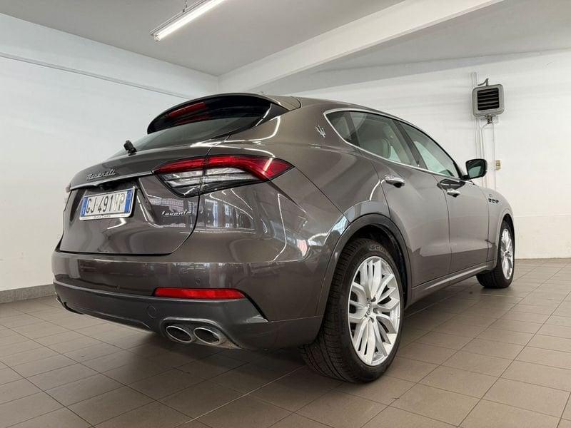Maserati Levante 330 CV MHEV GT INTERNI BIANCHI