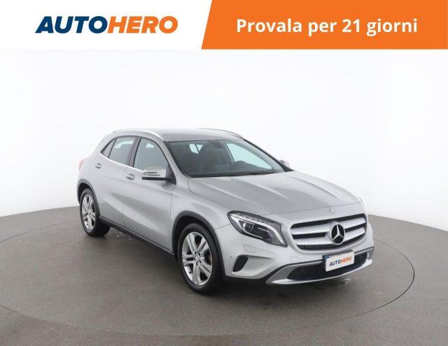 MERCEDES-BENZ GLA 200 d Automatic Sport