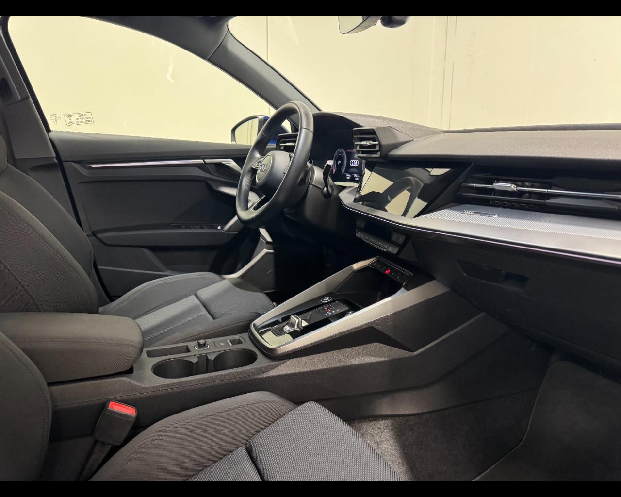 AUDI A3 SPORTBACK 35 TDI S-TRONIC S LINE EDITION