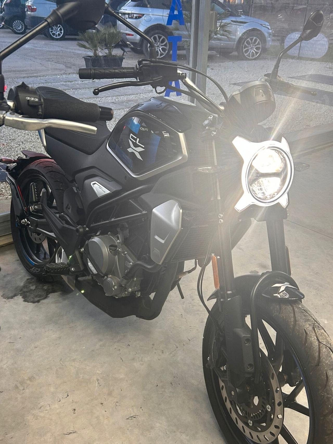 CF MOTO 300 CL-X HERITAGE