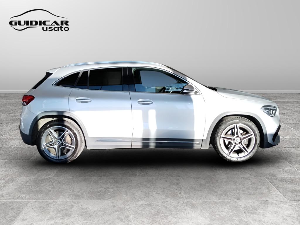 Mercedes-Benz GLA-H247 2020 - GLA 180 d Premium auto