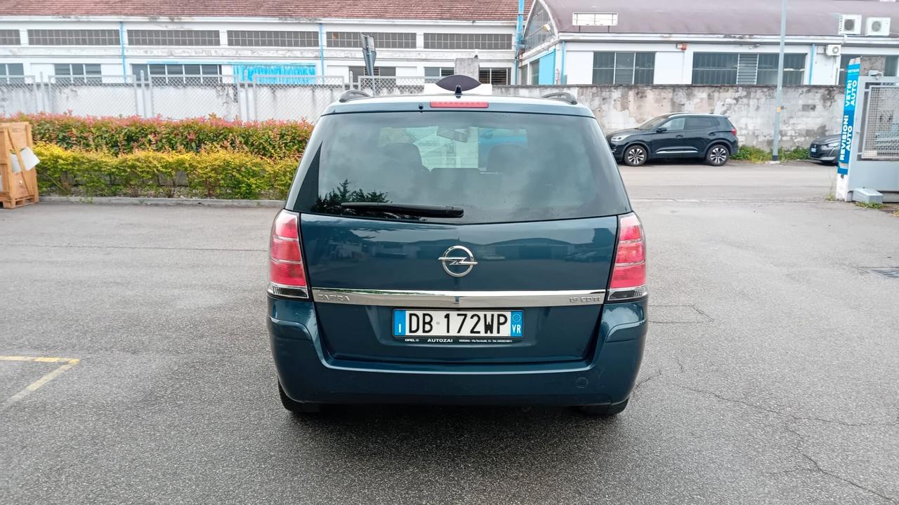 Opel Zafira 1.9 CDTI 101CV Club