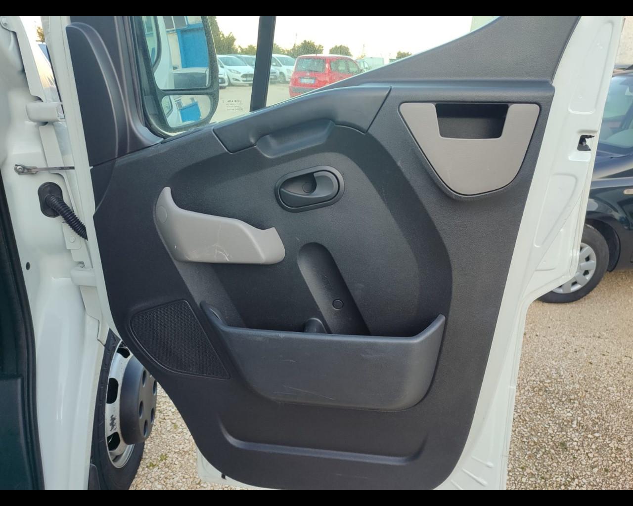 RENAULT Master 5ª serie - Master T35 2.3 dCi/165 TP PL-SL-RG Cabinato S&S