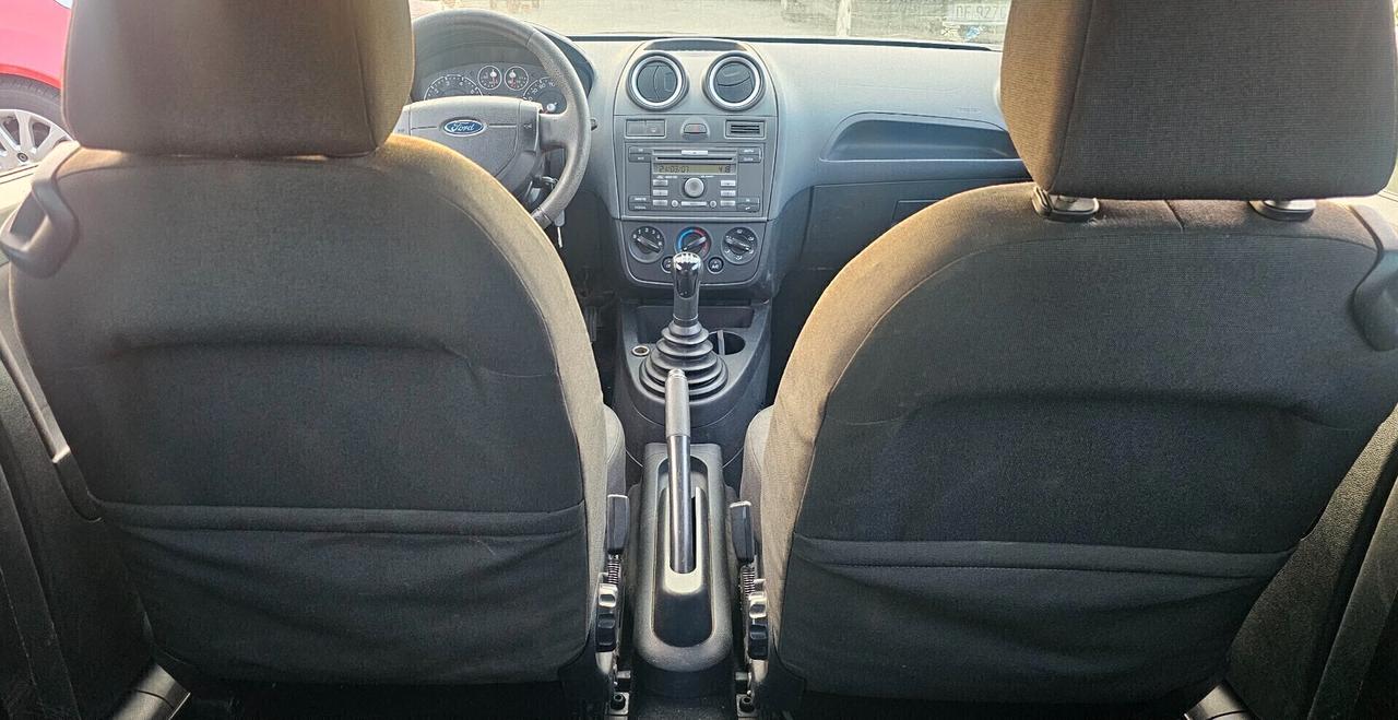 Ford Fiesta 1.4 GUIDABILE DA NEOPATENTATI