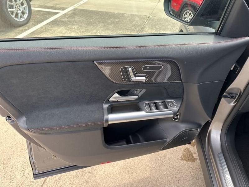 Mercedes-Benz GLA 45 S 4MATIC AMG