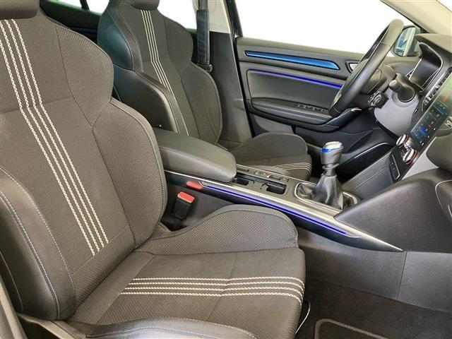 RENAULT Megane 5 Porte 1.3 TCe Intens FAP