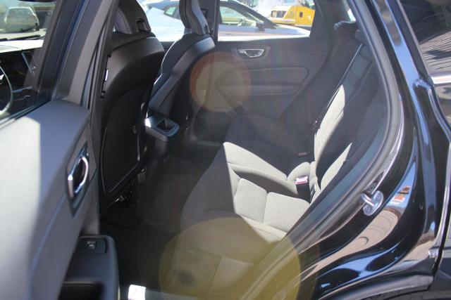 VOLVO XC60 B4 automatico