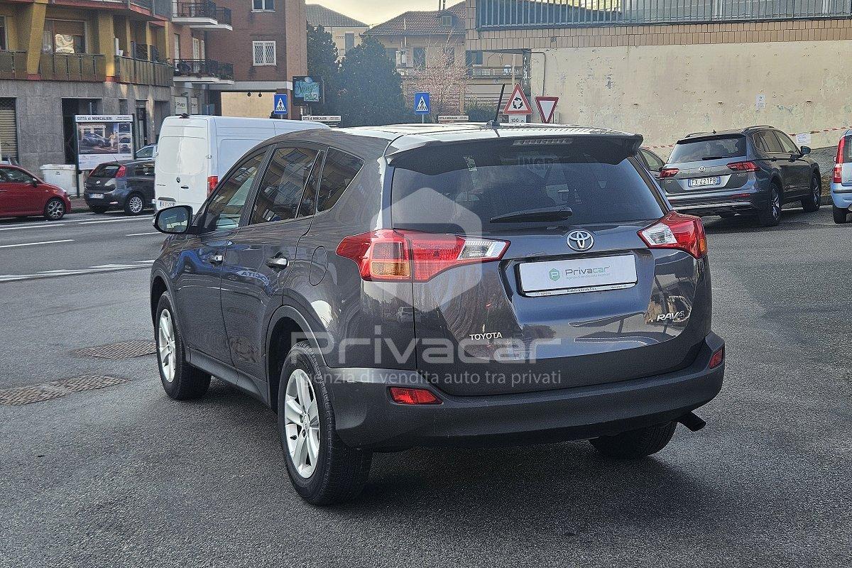 TOYOTA RAV4 2.0 D-4D 2WD Active