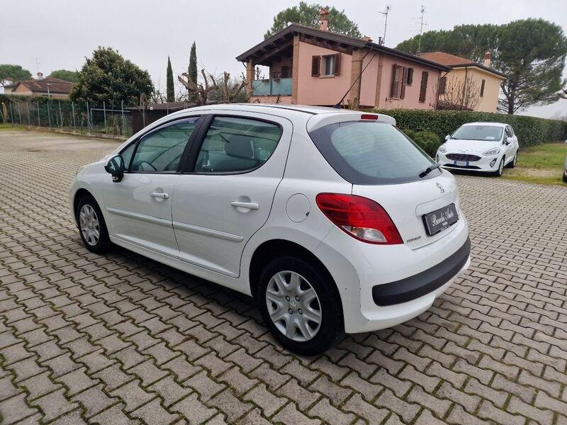 Peugeot 207 Plus 1.4 HDi 70CV 5 porte