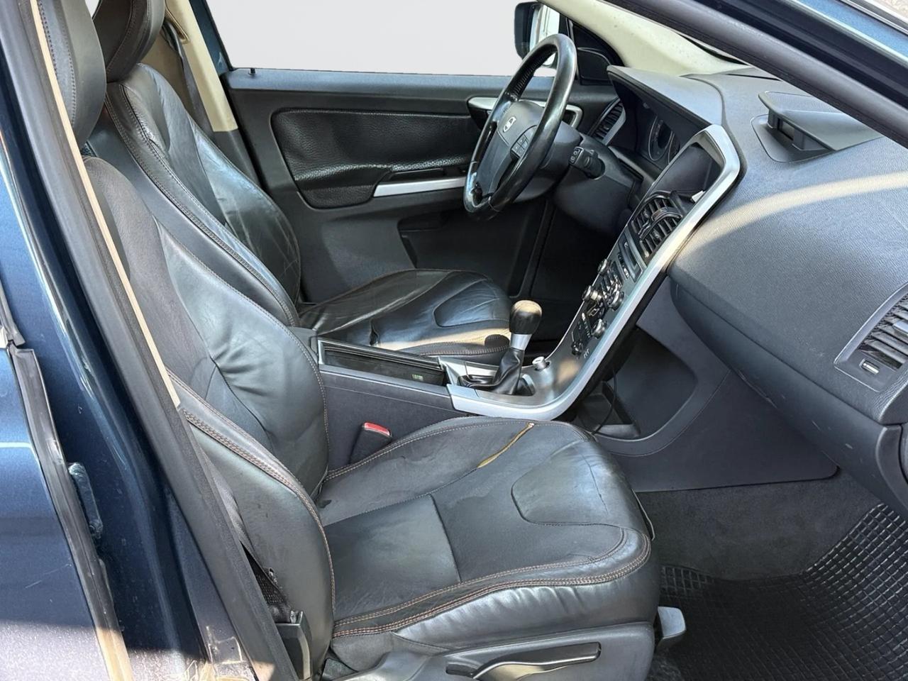 Volvo XC 60 D5*163 CV*PELLE*MANUALE*