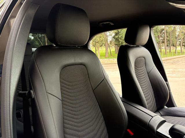 MERCEDES-BENZ A 200 d Automatic Business Extra MONITOR 10,25''