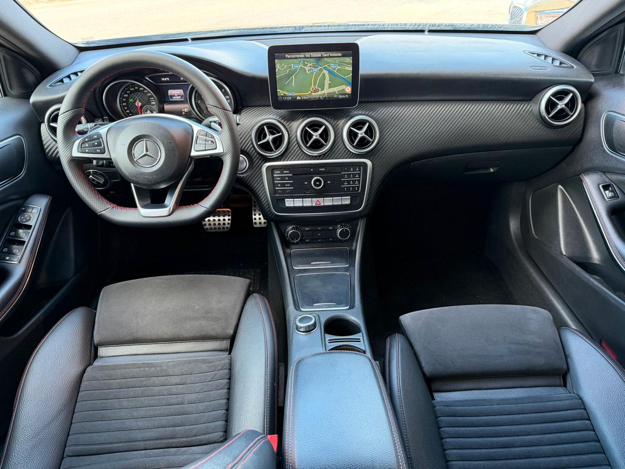 Mercedes-benz A 200 d Automatic Premium