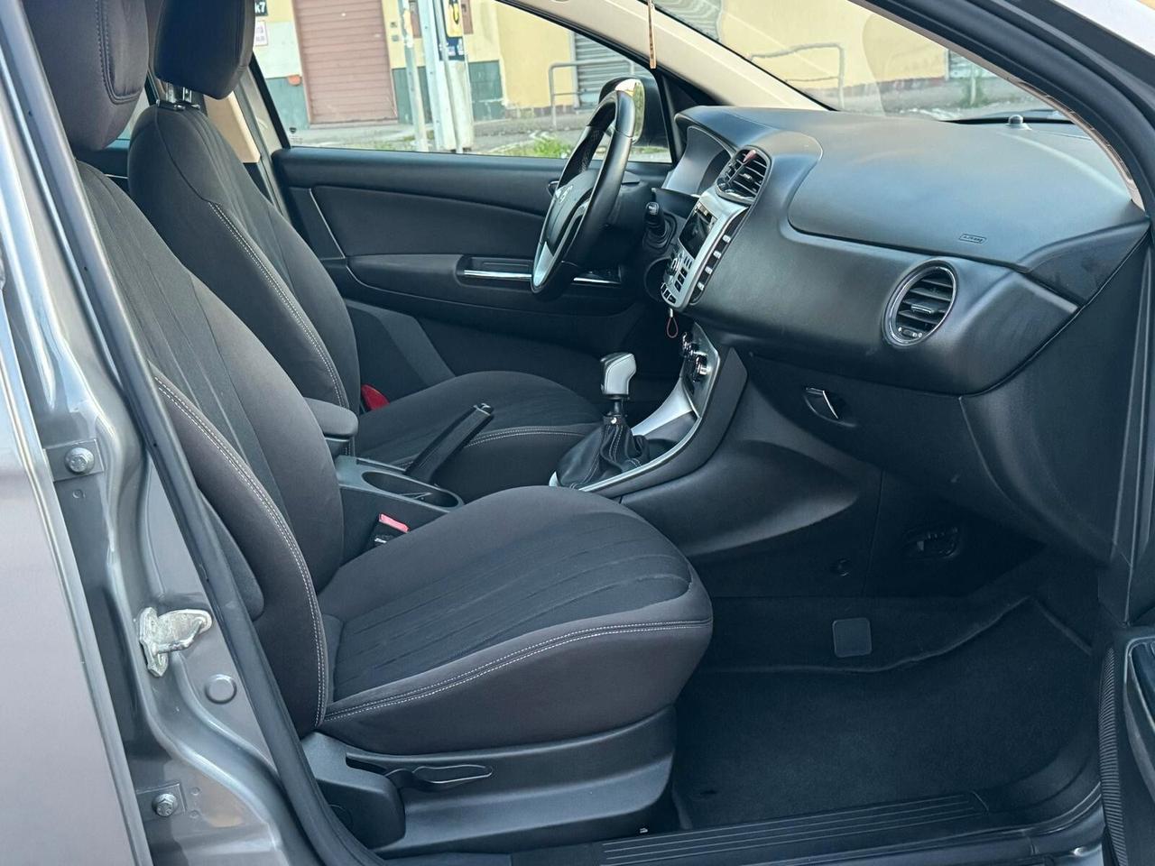 Lancia Delta 1.6 MJT DPF 105 CV Gold