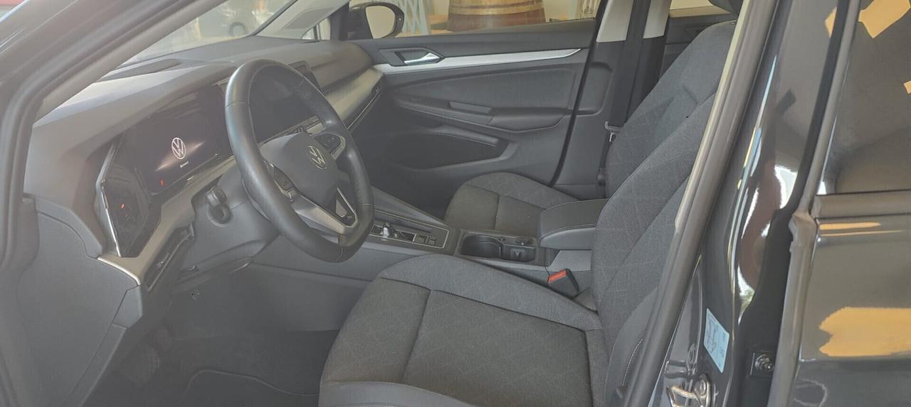 Volkswagen Golf 1.0 eTSI EVO DSG Life