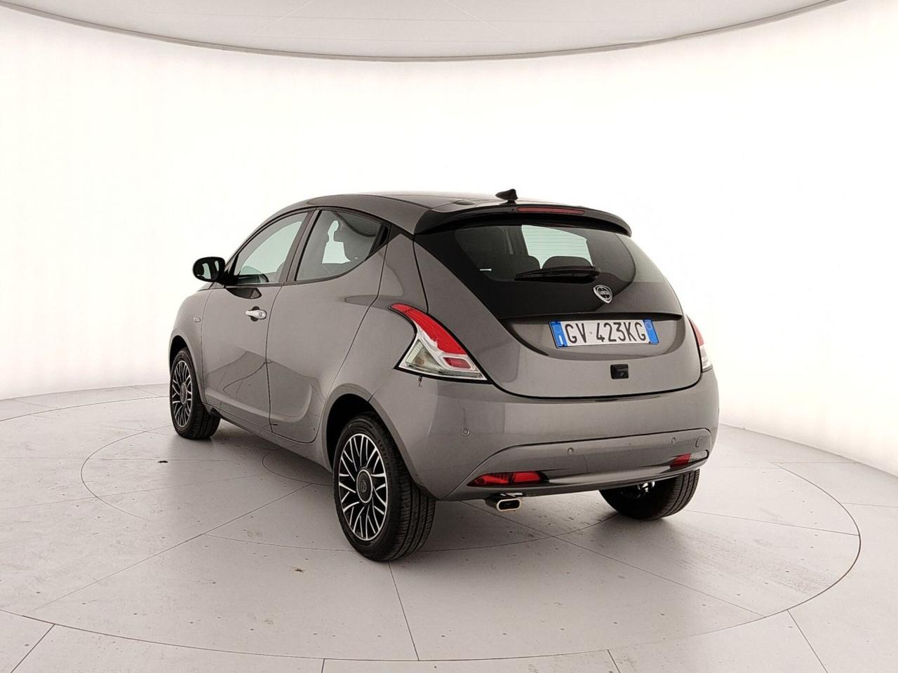 Lancia Ypsilon 1.0 FireFly 5 porte S&S Hybrid Platino