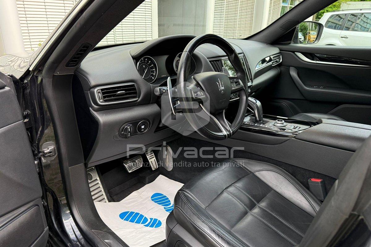 MASERATI Levante V6 Diesel 275 CV AWD Gransport